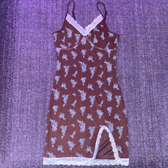 Rue21 Dresses & Skirts - floral print mini dress with thigh slit